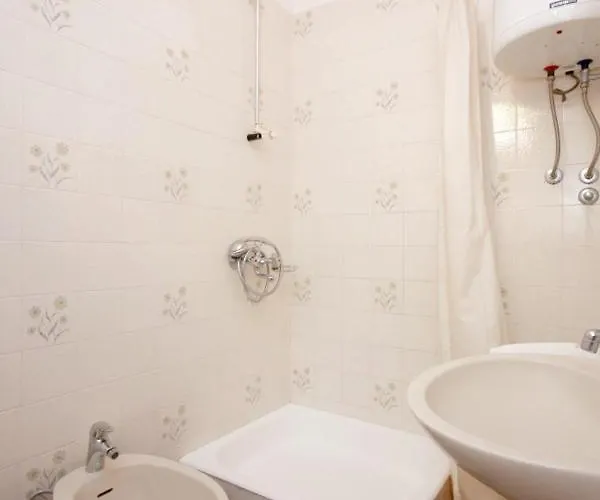 아파트 With Wifi Trsteno, Dubrovnik - 8738 트르스테노