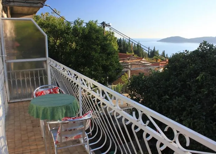 아파트 With Wifi Trsteno, Dubrovnik - 8738 *